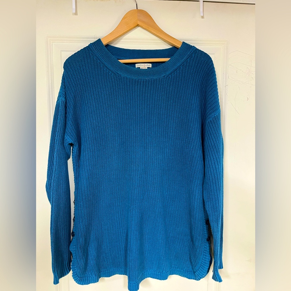 Carbon 2 Cobalt sweater, size M. Very good condition.